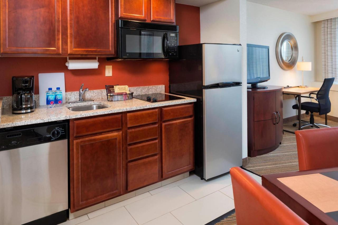 Residence Inn By Marriott Minneapolis Идайна Экстерьер фото