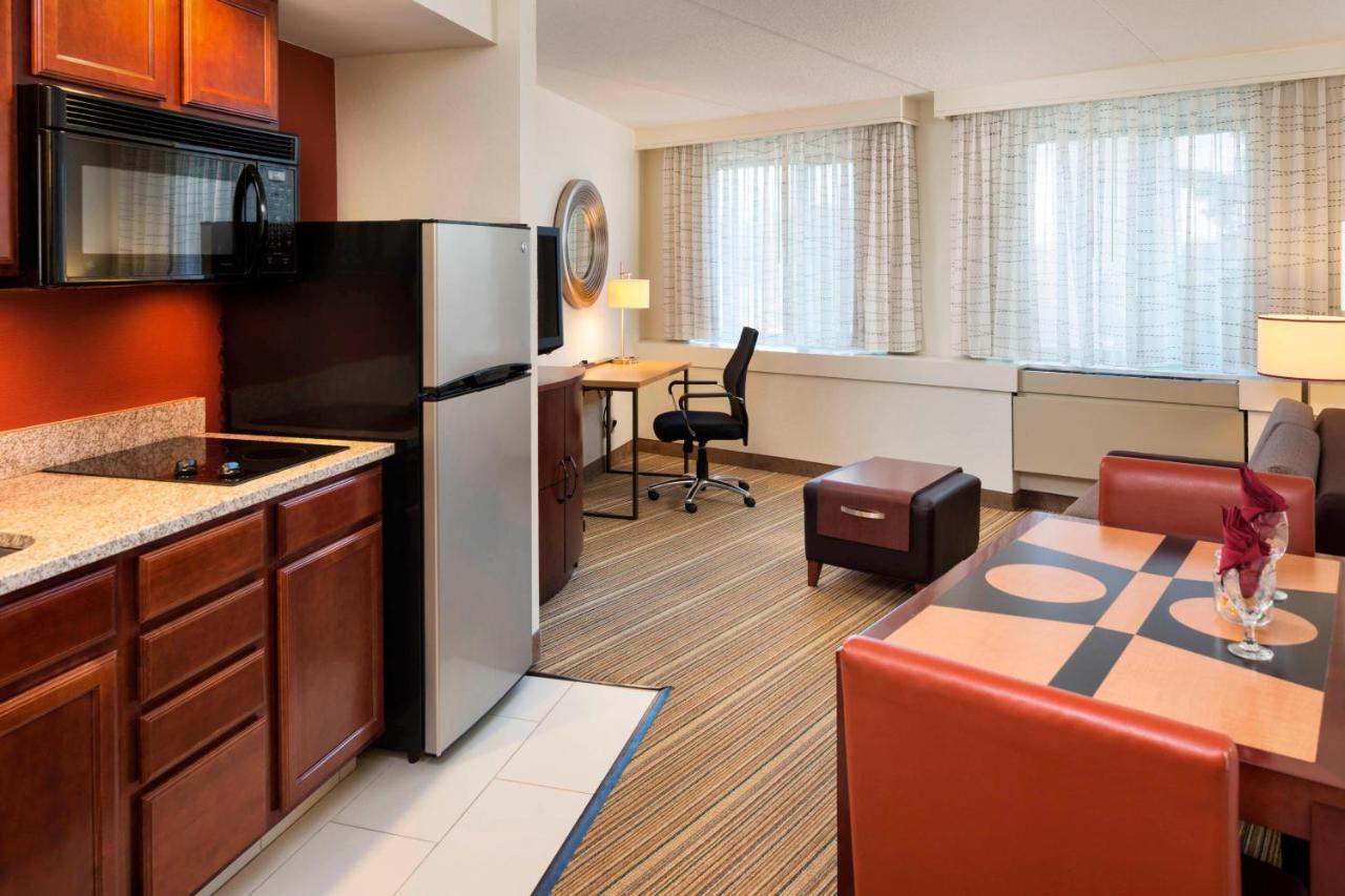Residence Inn By Marriott Minneapolis Идайна Экстерьер фото