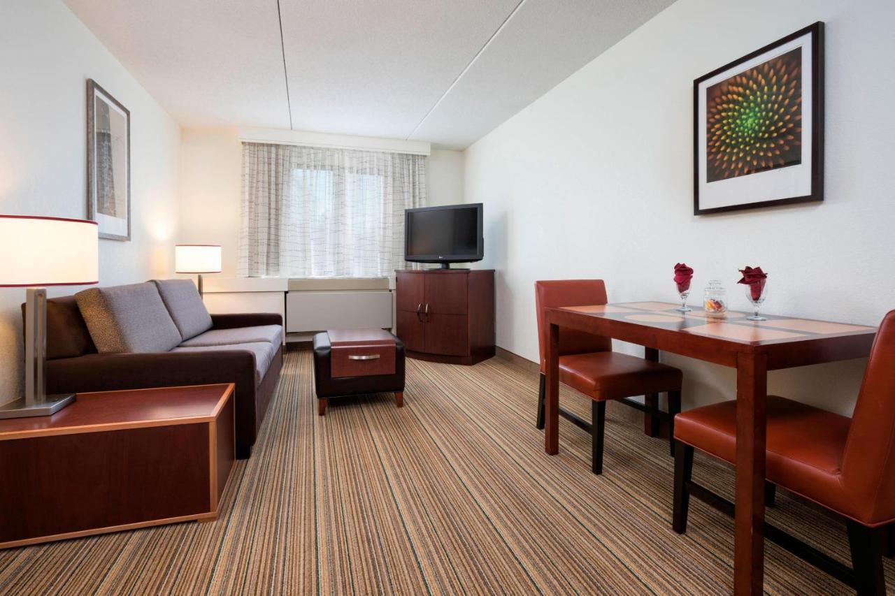 Residence Inn By Marriott Minneapolis Идайна Экстерьер фото